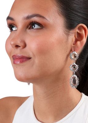 Imagen 2 del producto Aros Largo Cat Plateado Humana