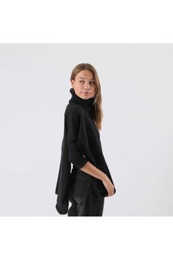 Imagen 2 del producto Poncho Tejido Melange Negro  i-D