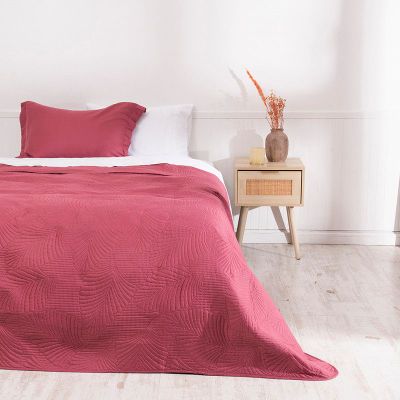 Imagen 1 del producto Quilt Cordoba lisa 1.5 P Burdeo