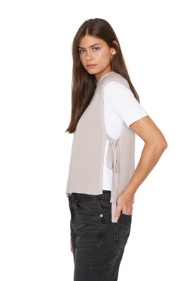 Imagen 2 del producto Chaleco Amarras crudo Jacinta Tienda