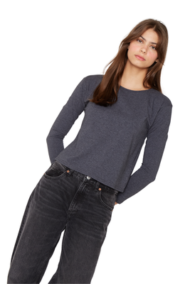 Imagen 2 del producto Polera Bianca II gris oscura Jacinta Tienda