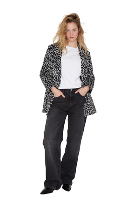Abrigo Gracia animal print negro Jacinta Tienda