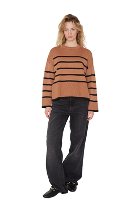 Imagen 2 del producto Chaleco Verna rayas camel Jacinta Tienda