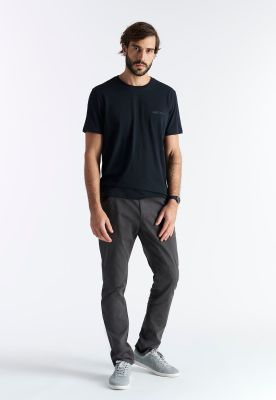 Imagen 2 del producto Polera Ojos Del Salado Black