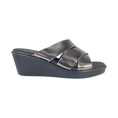 Imagen 1 del producto SANDALIAS NEW WALK DORADO MUJER HT3T8434-11A