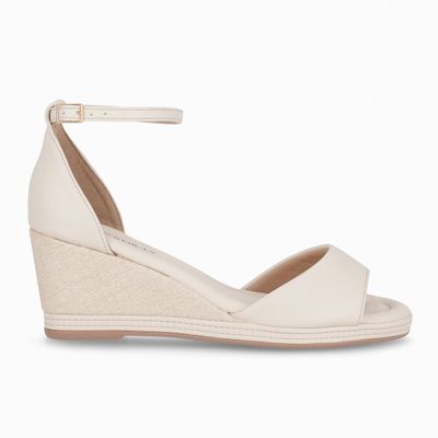 Imagen 1 del producto Sandalia Mujer Crema Alice Piccadilly