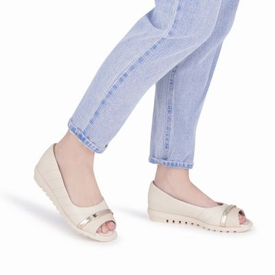 Imagen 2 del producto Zapato Mujer Crema Aline Piccadilly