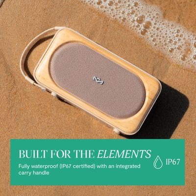 Imagen 2 del producto Parlante Bluetooth Roots Solar Crema Marley