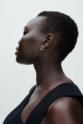 Imagen 2 del producto Aretes en Pandora Shine con Forma de Circulo de Forma Organica y Perlas Cultivadas de Agua Dulce Tratadas