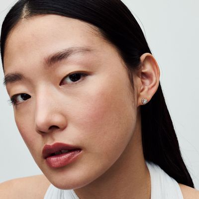 Imagen 2 del producto Aretes de botón Corazón Elevado Brillante