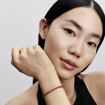 Imagen 2 del producto Brazalete Cadena de Serpiente Cordón Rojo