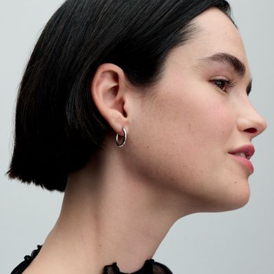 Imagen 2 del producto Aretes de Aro de 18 mm Pandora Moments para Charms