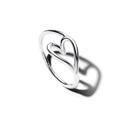 Anillo Pequeño Corazón con Forma Orgánica Plateado