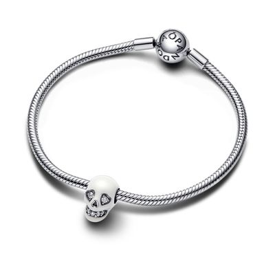 Imagen 2 del producto Charm Calavera Brillante que Brilla en la Oscuridad Talla única