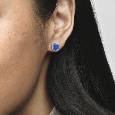 Imagen 2 del producto Aretes de Tuerca Plata Halo Brillante Llamativo Con Cristal Azul