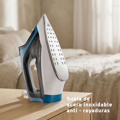 Imagen 2 del producto Plancha de vapor Efective 2200W Rowenta