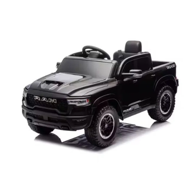 Imagen 2 del producto Camioneta a Batería Licencia Oficial Ram 5 Motores, Ruedas de Goma y Asiento Ecocuero Acolchado