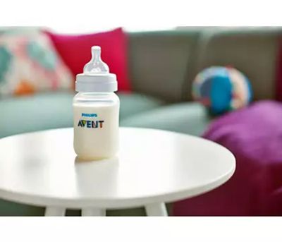 Imagen 2 del producto Mamadera Anticólicos Philips Avent SCY100/01 0m+ 125ml