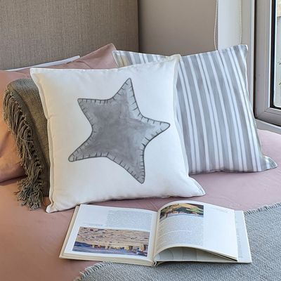 Imagen 2 del producto FUNDA COJÍN ALGODÓN ESTRELLA SOLITARIA GRIS 45X45