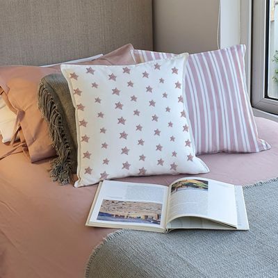 Imagen 2 del producto FUNDA COJÍN ALGODÓN FRANJAS ROSA 45X45