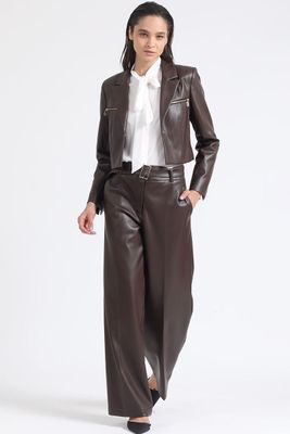 Imagen 2 del producto Blazer Crop Efecto Cuero Con Cierres, Chocolate Liola