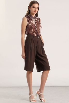 Imagen 2 del producto Bermuda con pliegue mujer Liola chocolate