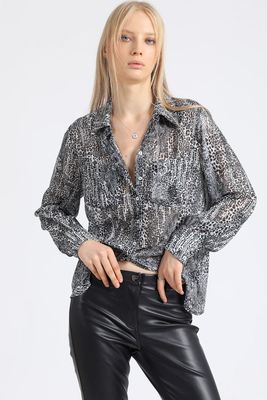 Blusa Estampado Animal Print, Gris Liola