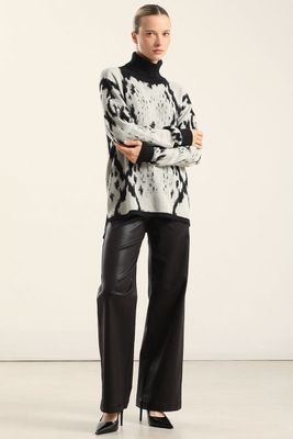 Imagen 2 del producto Jersey Punto Fantasia Lurex, Negro Liola