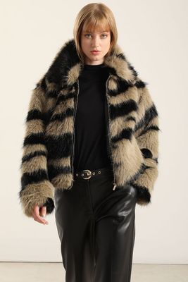 Imagen 2 del producto Chaqueta efecto piel, negro Liola