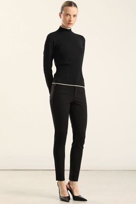 Imagen 2 del producto Jersey Punto Basico, Contratono, Negro Liola