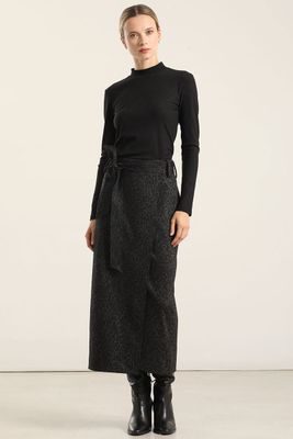 Imagen 2 del producto Top Strass Cuello Subido, Negro Liola