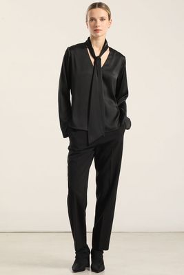 Imagen 2 del producto Blusa Satin Lazada, Negro Liola