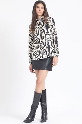 Imagen 2 del producto Camisa Satin Estampado Bicolor Boho, Negro Liola