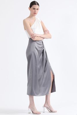 Imagen 2 del producto Falda Midi Cruce Asimetrico, Satin Plateado Liola