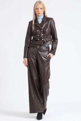 Imagen 2 del producto Blazer Crop Cruzado Efecto Cuero, Chocolate Liola