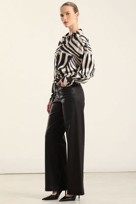 Imagen 2 del producto Pantalon Recto, Folia Crocco, Negro Liola