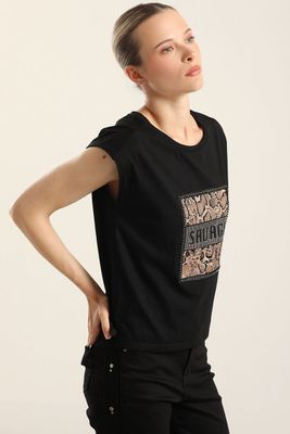 Imagen 2 del producto Polera Algodon  Aplicacion Savage, Negro Liola