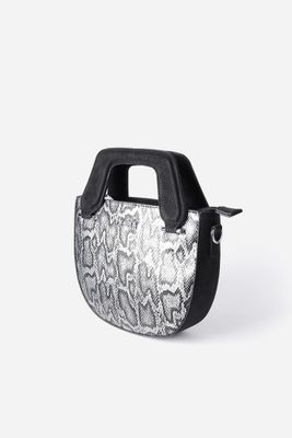 Imagen 2 del producto Cartera mediana gamuza estampado liola negro