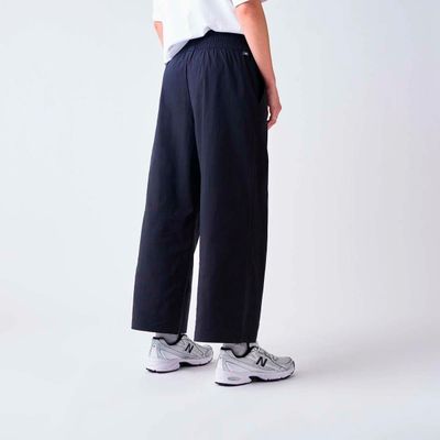 Imagen 2 del producto Pantalón Lifestyle Mujer New Balance Pull-On Pant Negro