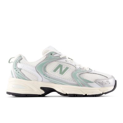 Zapatillas Urbanas Unisex New Balance 530 Blanca Plateado