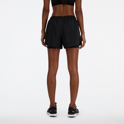 Imagen 2 del producto Short Running Mujer New Balance Sport Essentials 2en 1 Negro