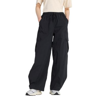 Imagen 1 del producto Pantalón Lifestyle Mujer New Balance Woven Cargo Negro