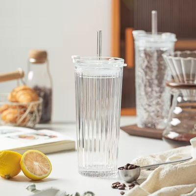 Imagen 2 del producto Vaso Hermetico De Vidrio En Relieve Con Tapa Bombilla 520ml WakesHome