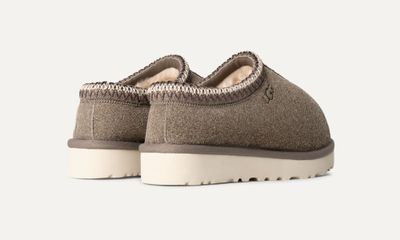 Imagen 2 del producto Pantufla Hombre UGG Tasman Shaggy Suede Gris