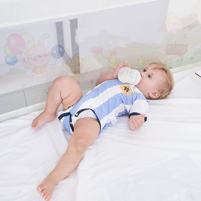 Imagen 2 del producto Baranda de Cama Seguridad Para Bebe Plegable 150 cm. Gris