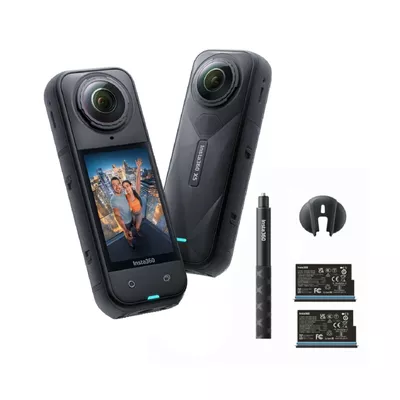 Cámara Insta360 X5 Starter Bundle