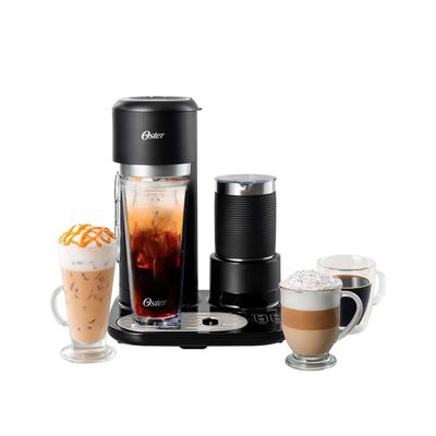 Cafetera Latte Oster Con Espumador Bvstdc02b 4 en 1