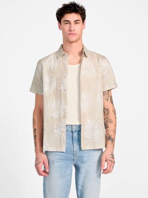 Camisa Guess Hombre Ss Slub Textured Palm Shirt Multicolor