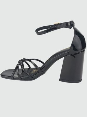 Imagen 2 del producto Sandalia Dorette Mujer Virk-17 Negro Casual