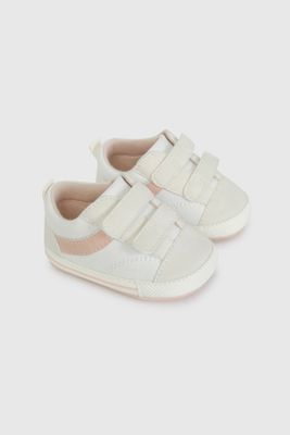 Zapatilla Urbana Blanca 17040210V26